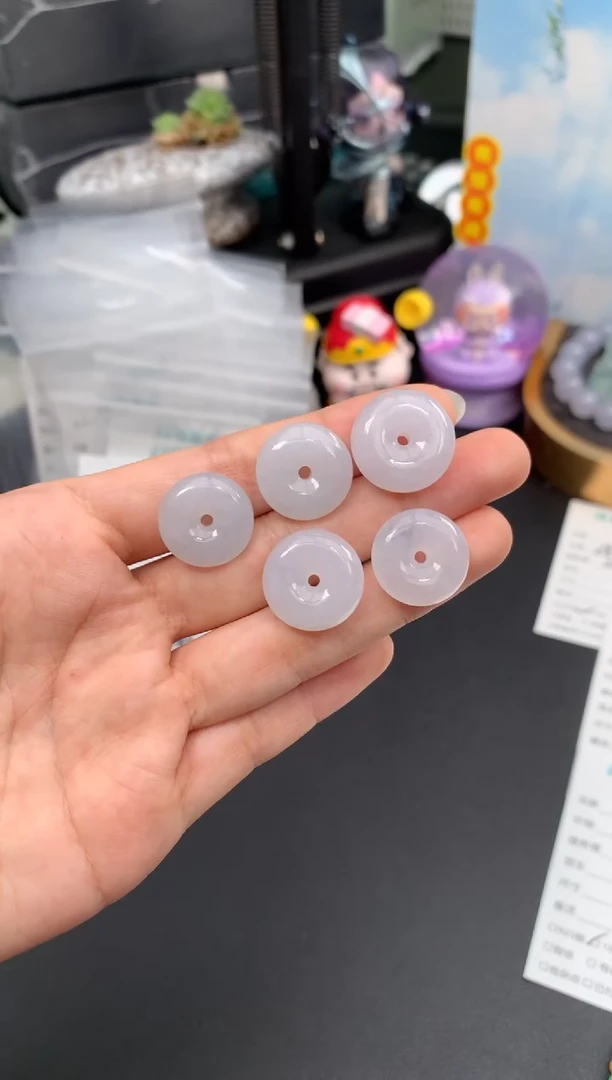 定制翡翠未镶嵌杨*米模式推广期48小时鉴赏期