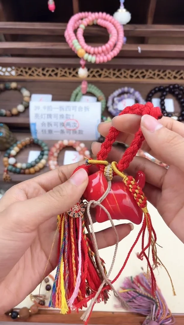 【闪购商品】大漆红猫猫包挂手绳0001