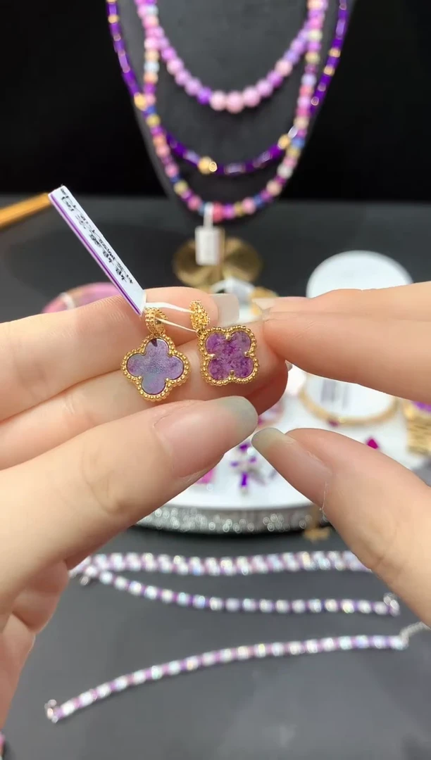 银S925镶嵌苏纪石（舒俱来）.吊坠多样性发一