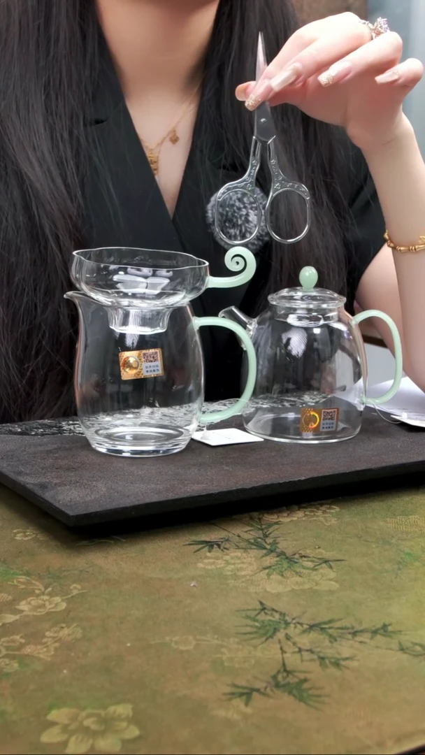 宴臣壶+澄然+予乐激光浅玉+茶剪