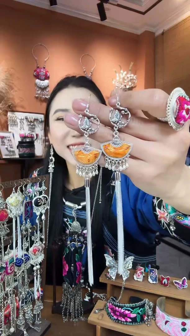 【闪购商品】织绣纯手工民族风耳环