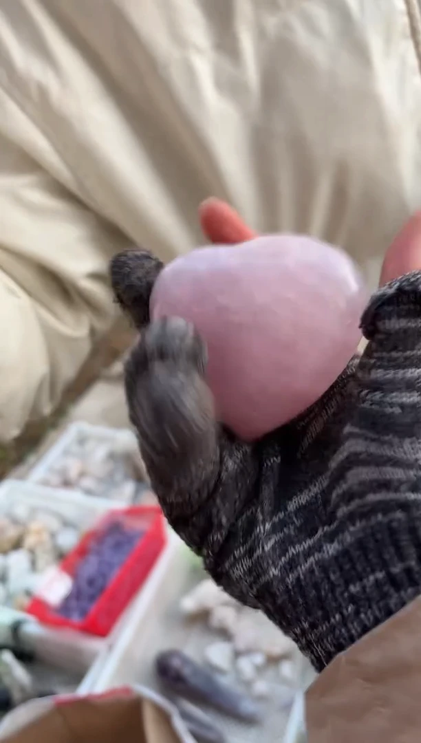 【闪购商品】水晶摆件未镶嵌粉水晶爱心多样性发一个