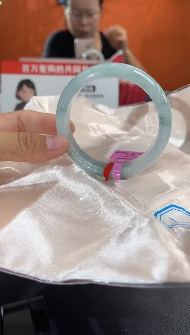 未镶嵌手镯翡翠翡翠手镯