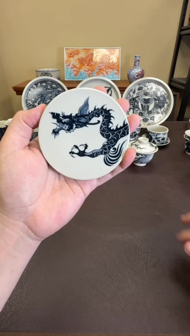 二号釉过肩龙纹盖置