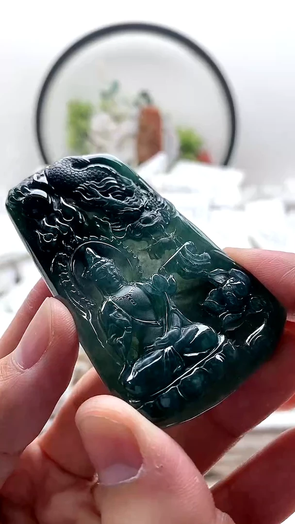 颈饰未镶嵌翡翠大势至