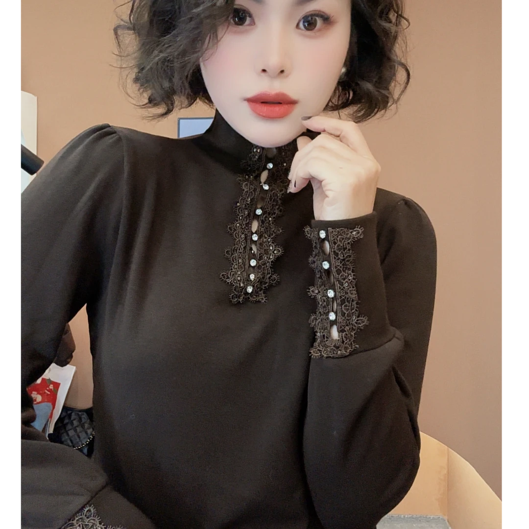 【夕月】镂空钉珠半高领蕾丝花边打底衫XL25818