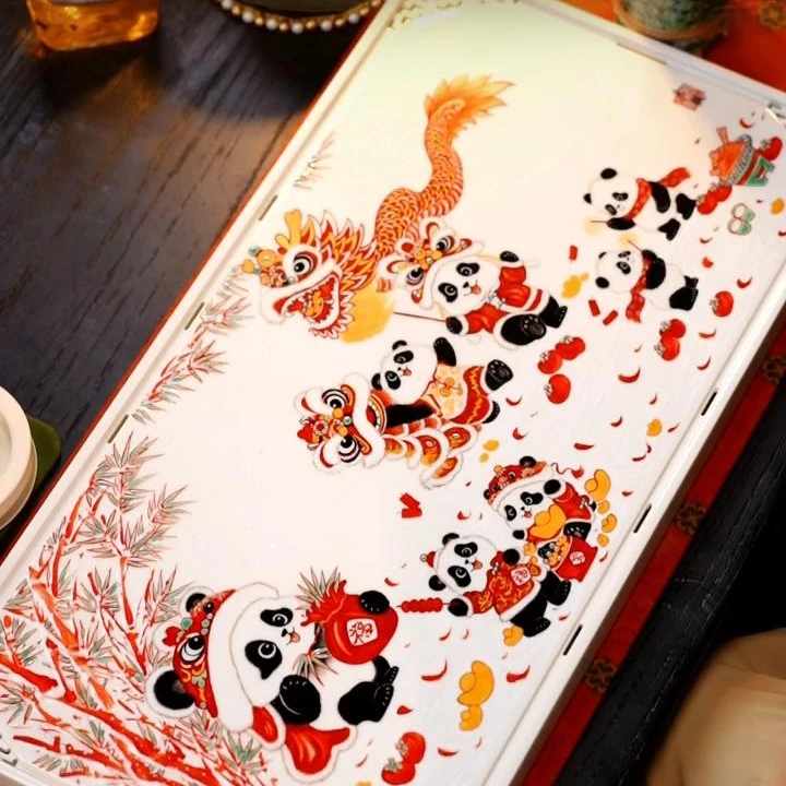 【斋居】立勤堂二号釉红绿彩熊猫大盘-零配