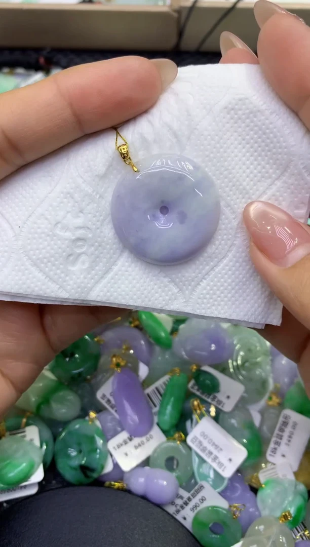 颈饰未镶嵌翡翠天然缅甸A货翡翠1