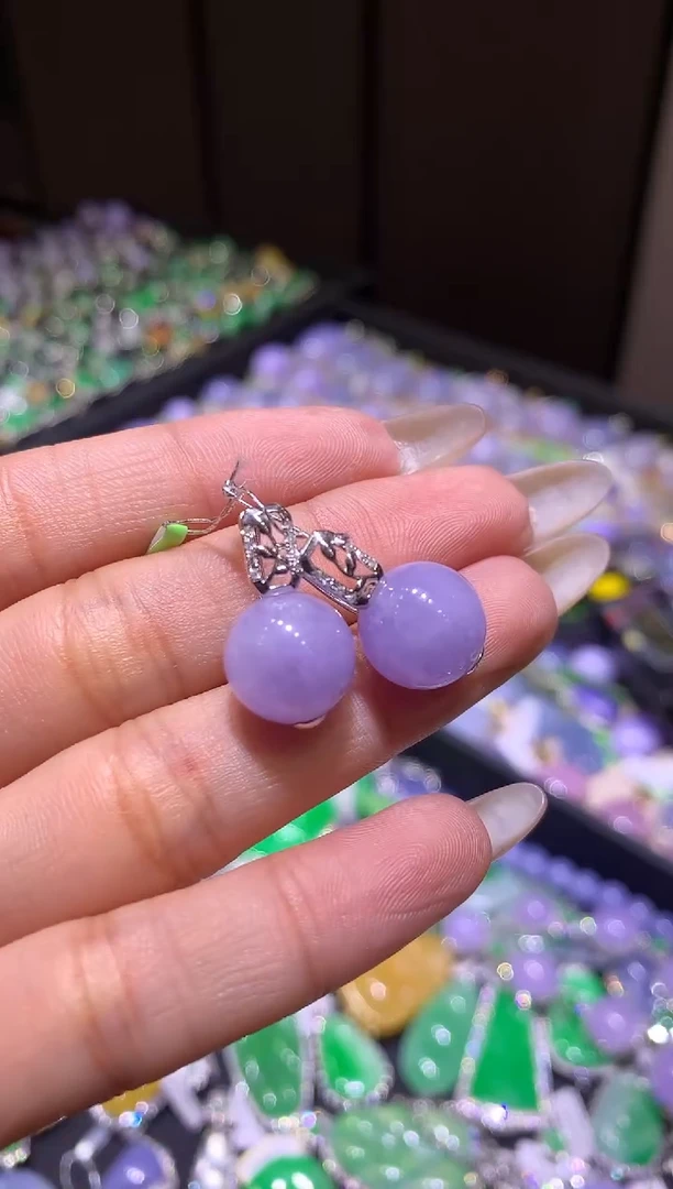 【闪购商品】翡翠吊坠(不含链)18K金镶嵌耳饰