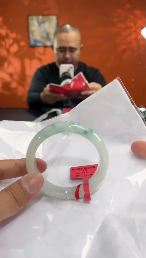 未镶嵌手镯翡翠3