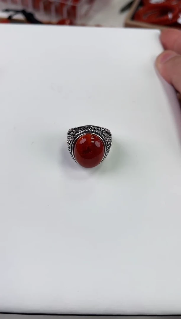 【闪购商品】南红玛瑙戒指银S925镶嵌一个/条