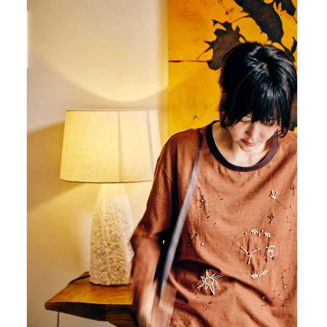 KOKO WANG新款复古撞色领口竹节麻感针织钉珠长袖T恤 N0015H03T01