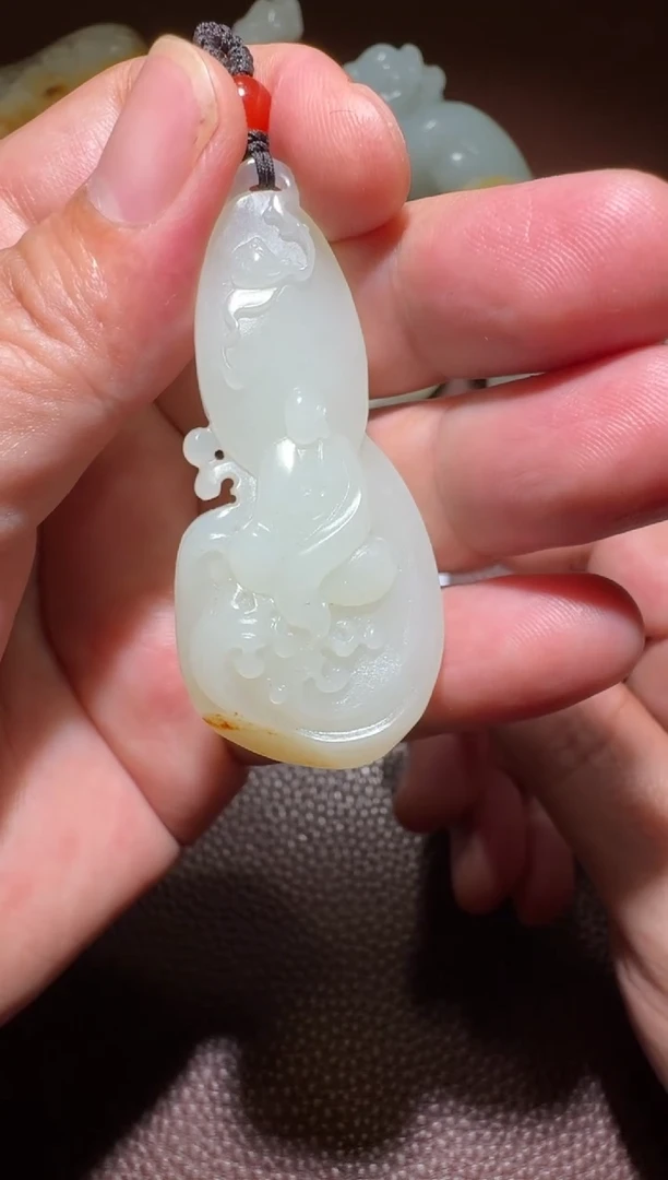和田玉未镶嵌挂件湛***空和田玉