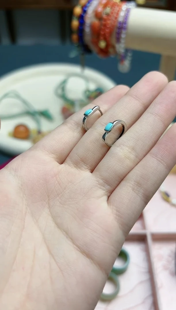 【闪购商品】绿松石耳扣银S925镶嵌松石耳扣*1 GW