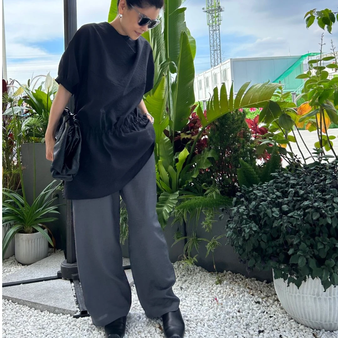 杨太精选【廓型连衣裙】调性十足！休闲时尚抽绳设计款黑色连衣裙