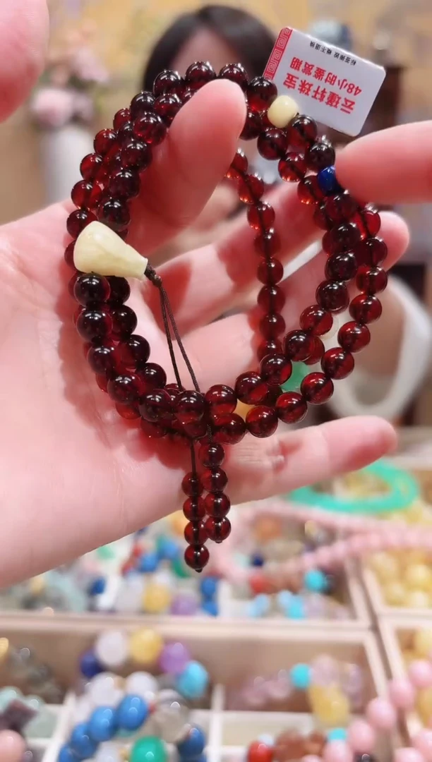 血珀颈饰未镶嵌108设计款