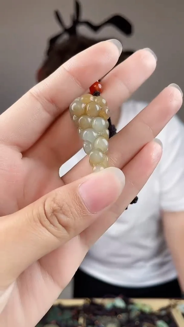 和田玉未镶嵌颈饰多样性发货，拍一发一