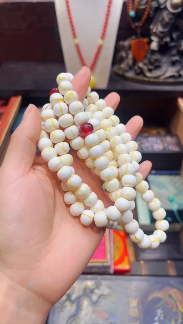 【闪购商品】蜜蜡裸石未镶嵌欣妹专属精选链接c32525