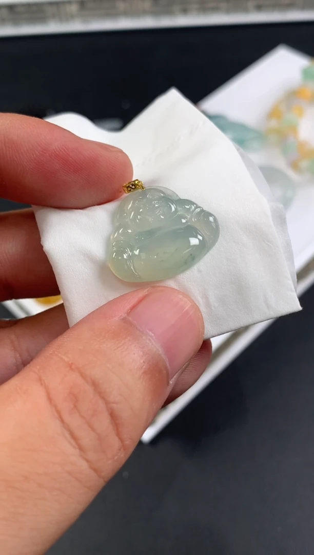 颈饰18K金镶嵌翡翠素*翡翠