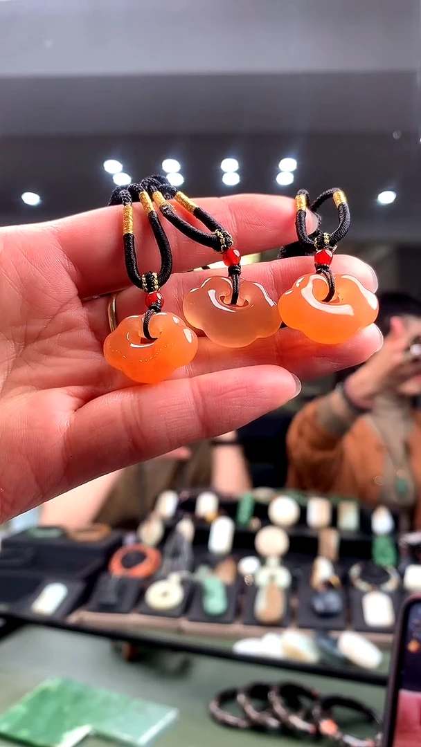 颈饰未镶嵌南红玛瑙挂件多样性发一件