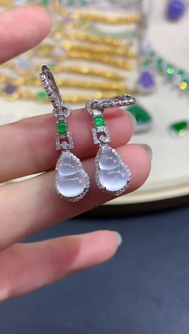 18K金镶嵌翡翠耳饰耳饰|13800