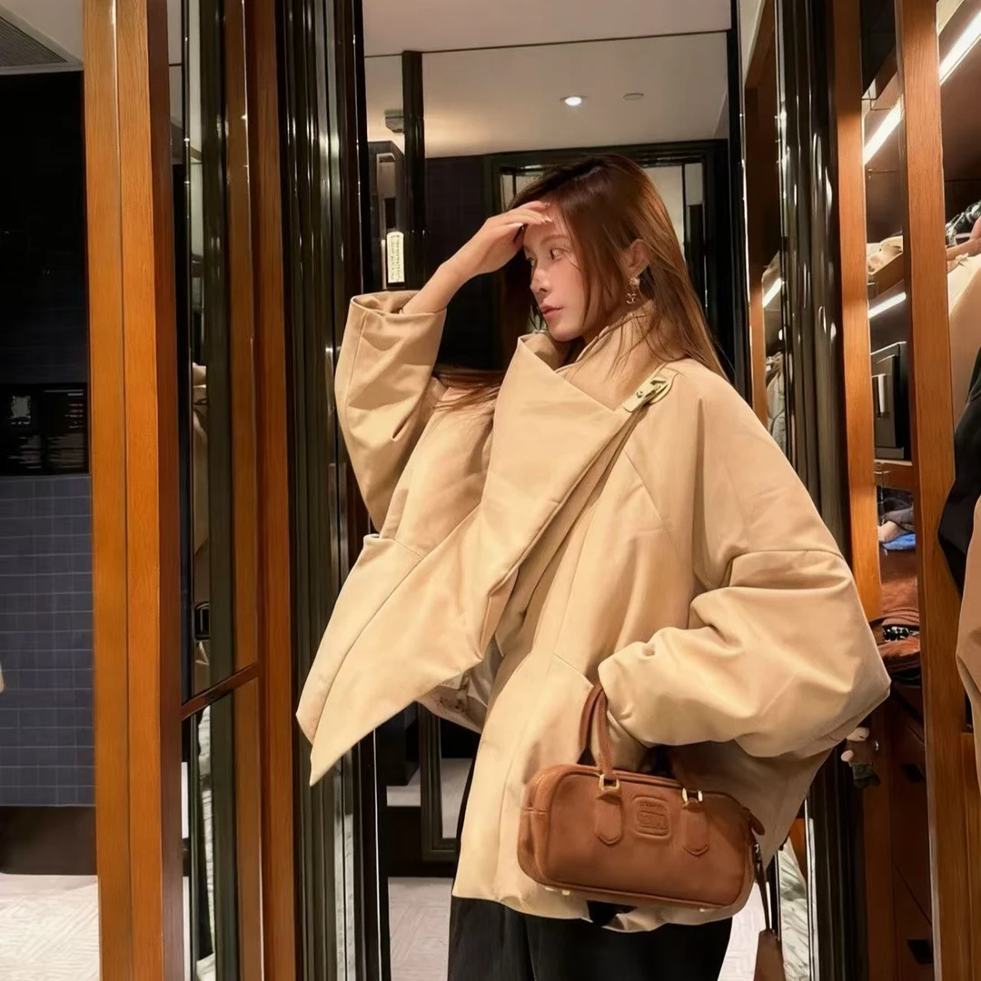 老钱风翻领短款羽绒服女冬季韩版宽松90白鸭绒超好看小个子外套