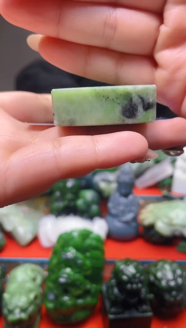 颈饰未镶嵌和田玉900