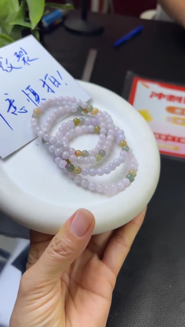 翡翠挂件未镶嵌多样性发一件HX022481