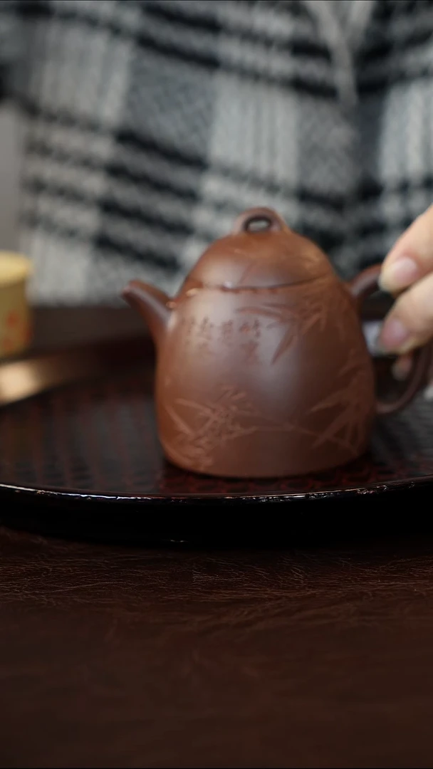 茶壶紫砂吴倩秦权刘伟涛刻绘