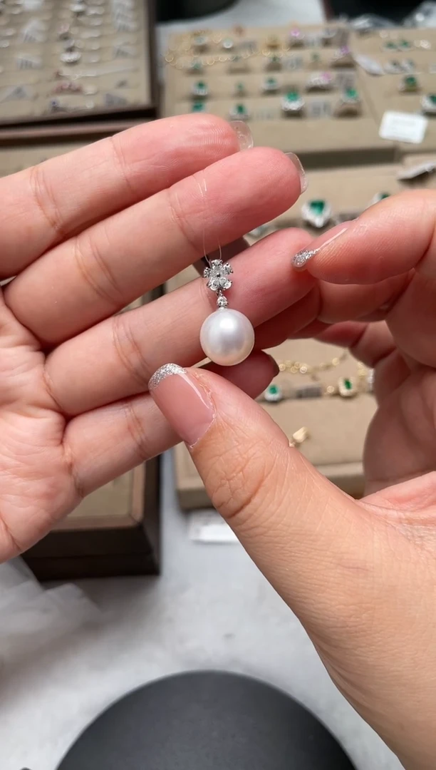 【闪购商品】海水珍珠18K金镶嵌吊坠(不含链)18K金珍珠·吊坠