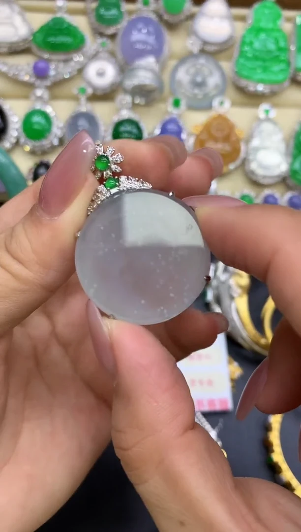 颈饰18K金镶嵌翡翠331-中国好珍宝