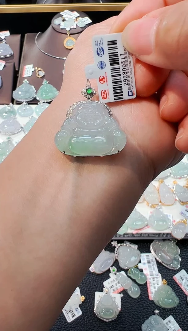 【闪购商品】翡翠吊坠(不含链)18K金镶嵌佛公吊坠517