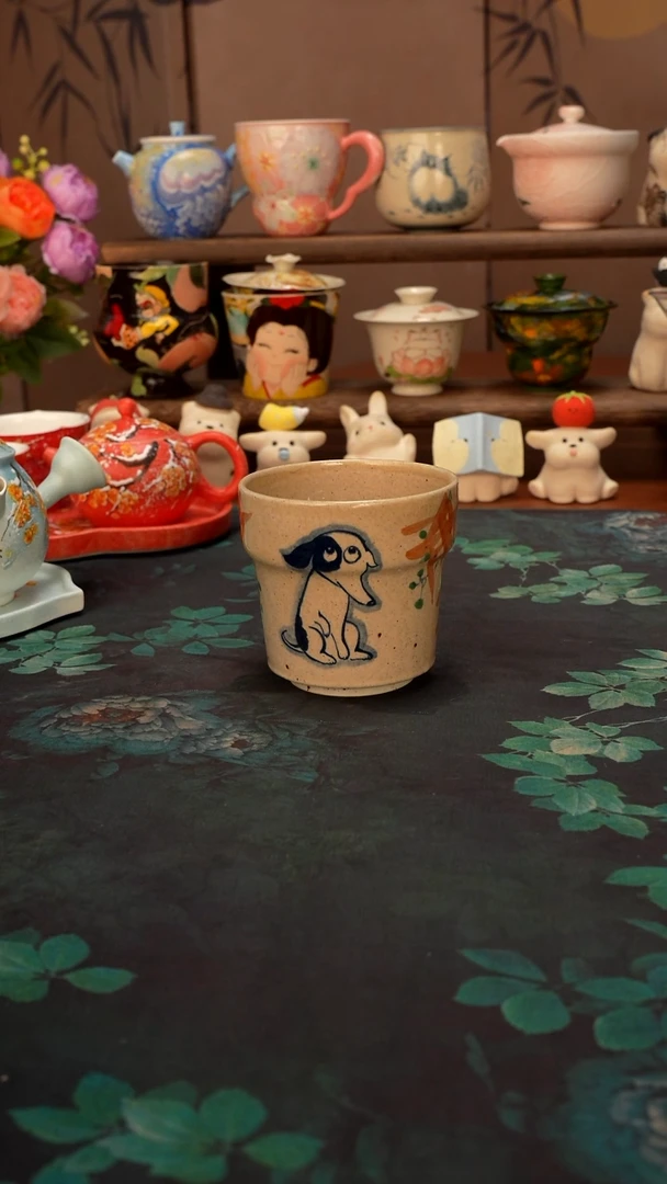 刘十三  狗狗手握杯