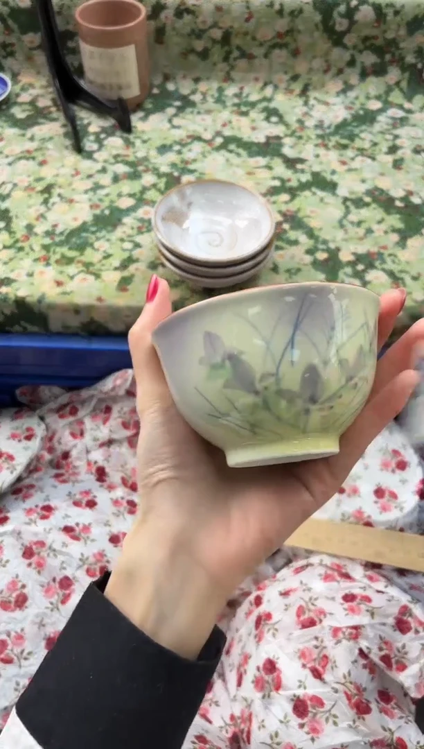 瓷片虾*       F181