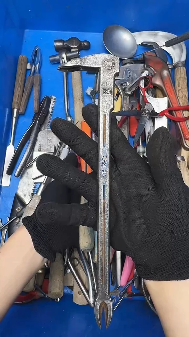 东*五金工具钳子剪子等18
