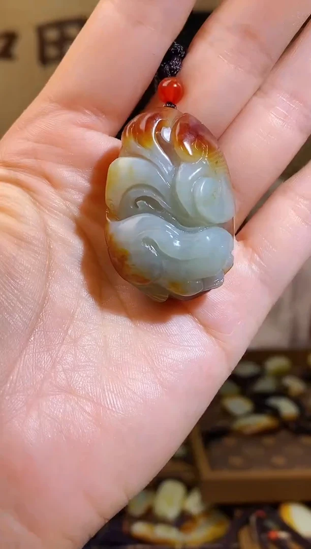 和田玉未镶嵌颈饰1