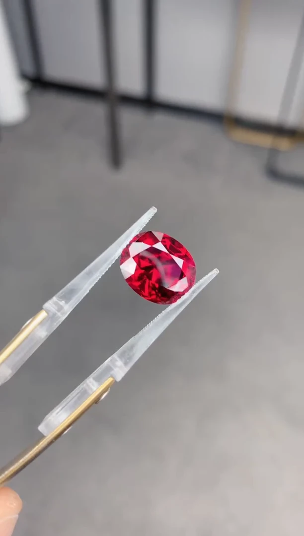 未镶嵌裸石碧玺7.5ct 卢比来碧玺