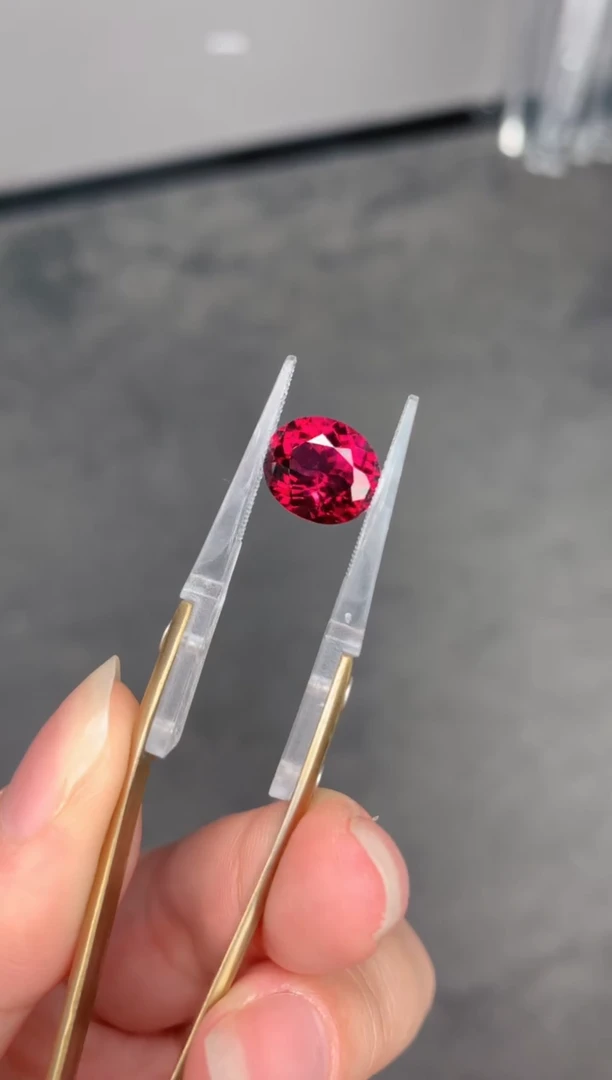 石榴石裸石未镶嵌5ct镁铝榴石