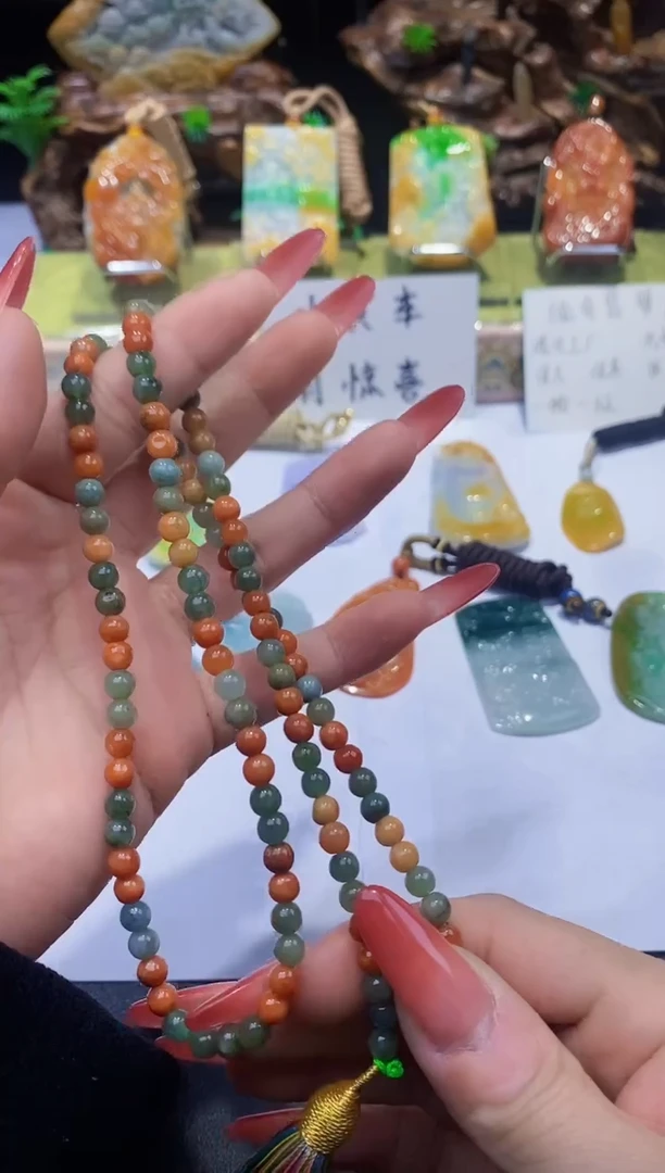 【闪购商品】翡翠颈饰未镶嵌翡翠A货