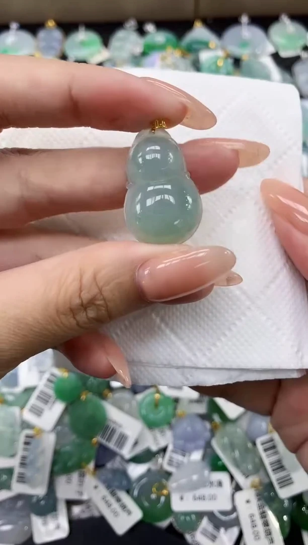 颈饰未镶嵌翡翠11111111111