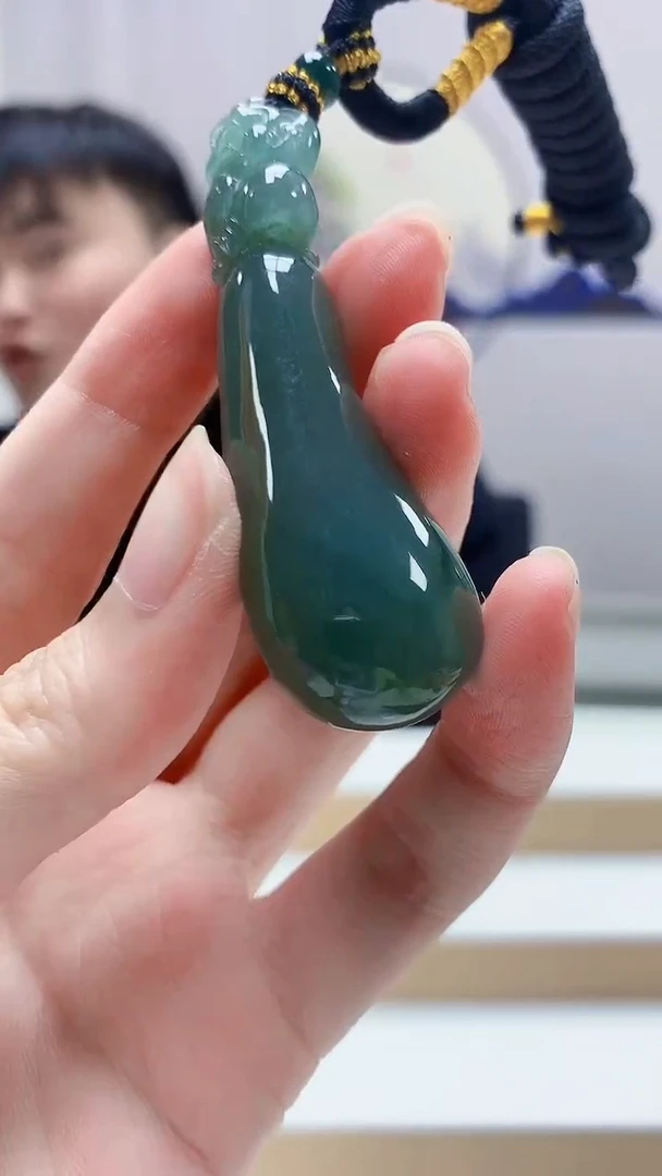 未镶嵌定制翡翠5060zm-毛货挂件瓜87