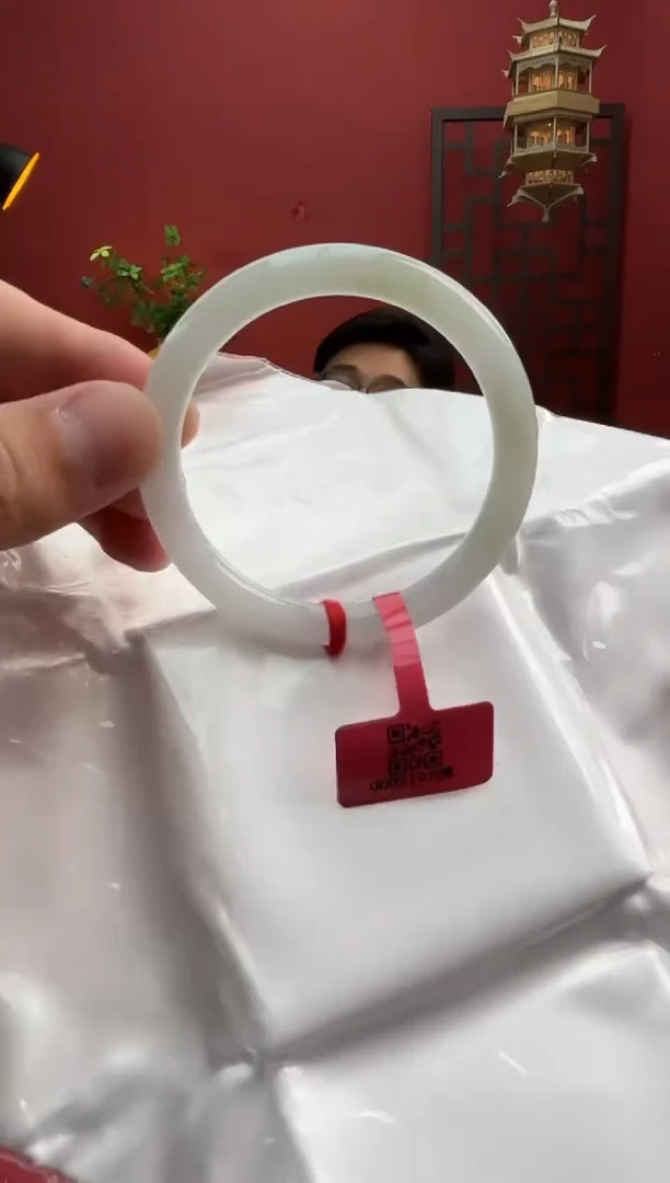 未镶嵌手镯（圆镯）翡翠翡翠手镯7