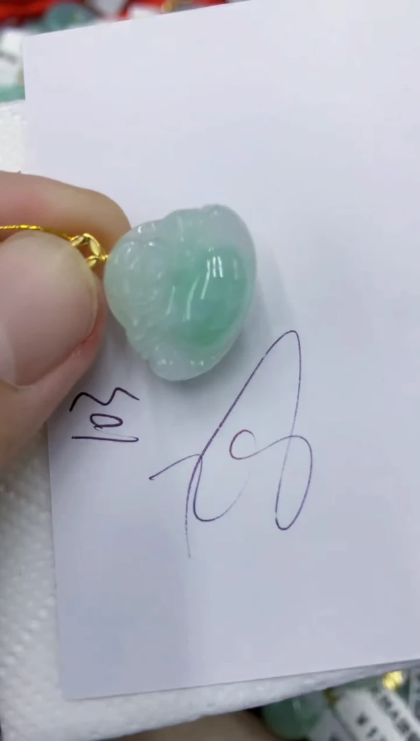 翡翠未镶嵌颈饰111111111111