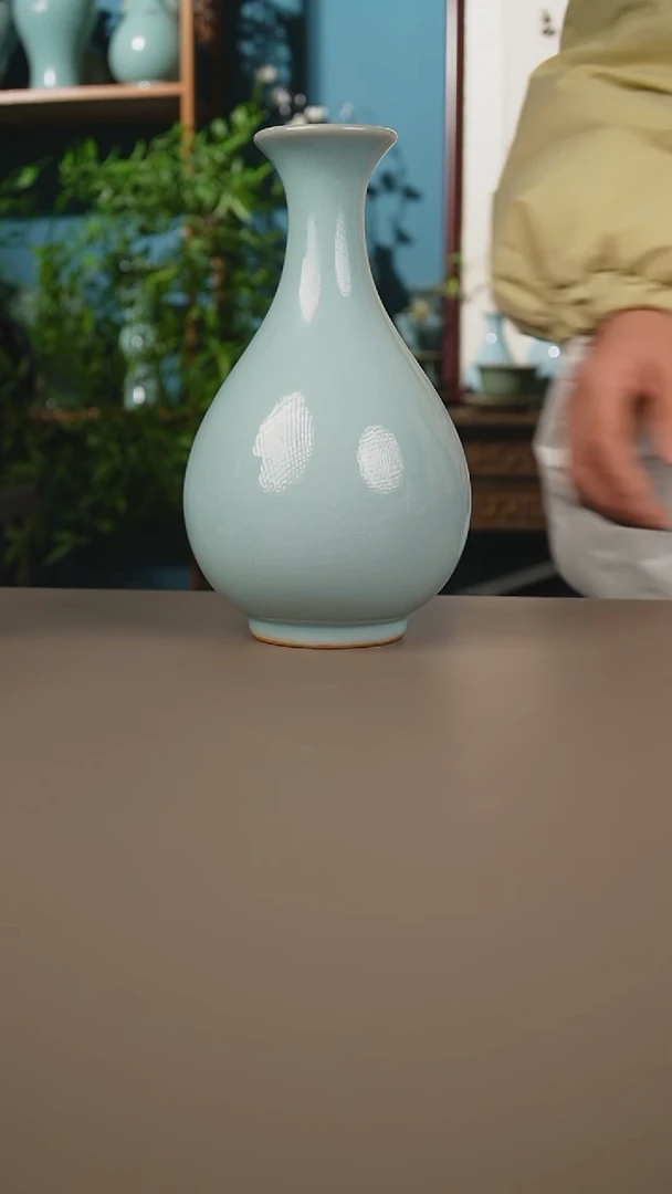 天青玉壶春