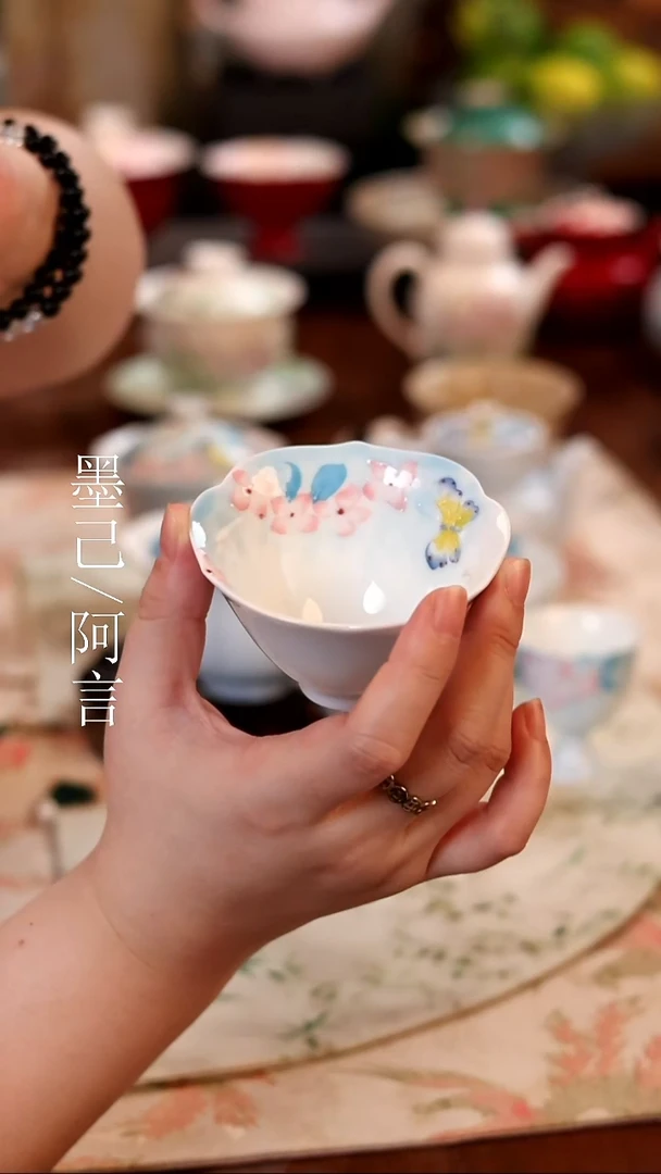 蝶落蓝裳 哈哈哈