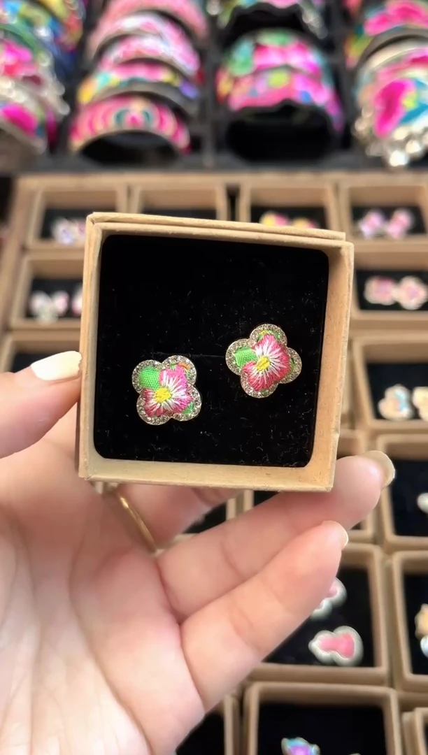 织绣玄**辰艺枝独绣手工饰品149