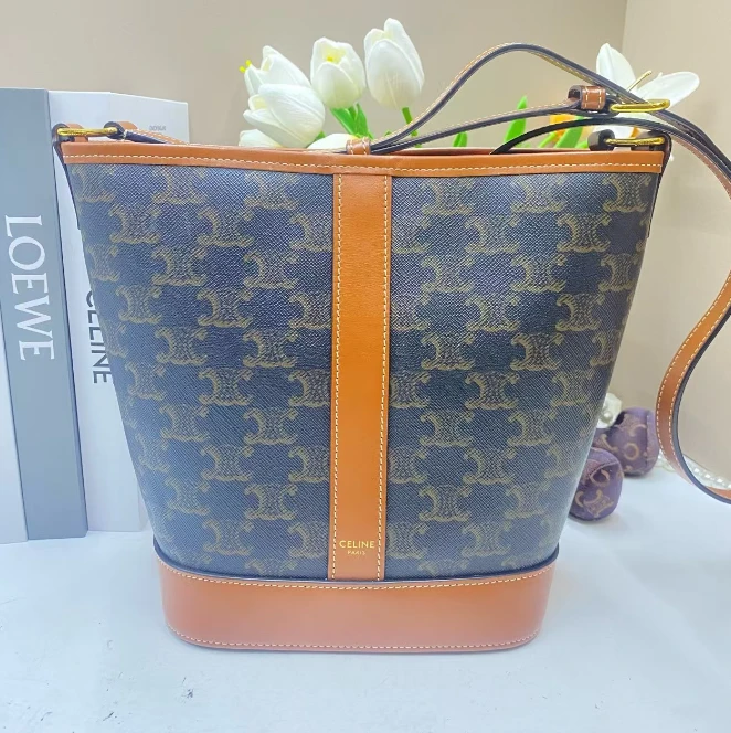 95新 Celine/思琳 茉上印花水桶包