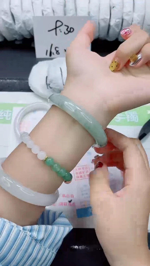 未镶嵌手镯石英质玉0129-60
