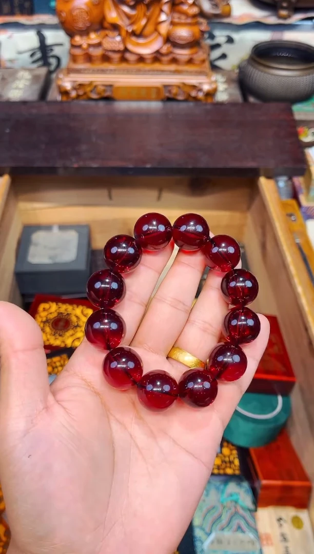 未镶嵌血珀裸石B瑞哥专属高端精品60