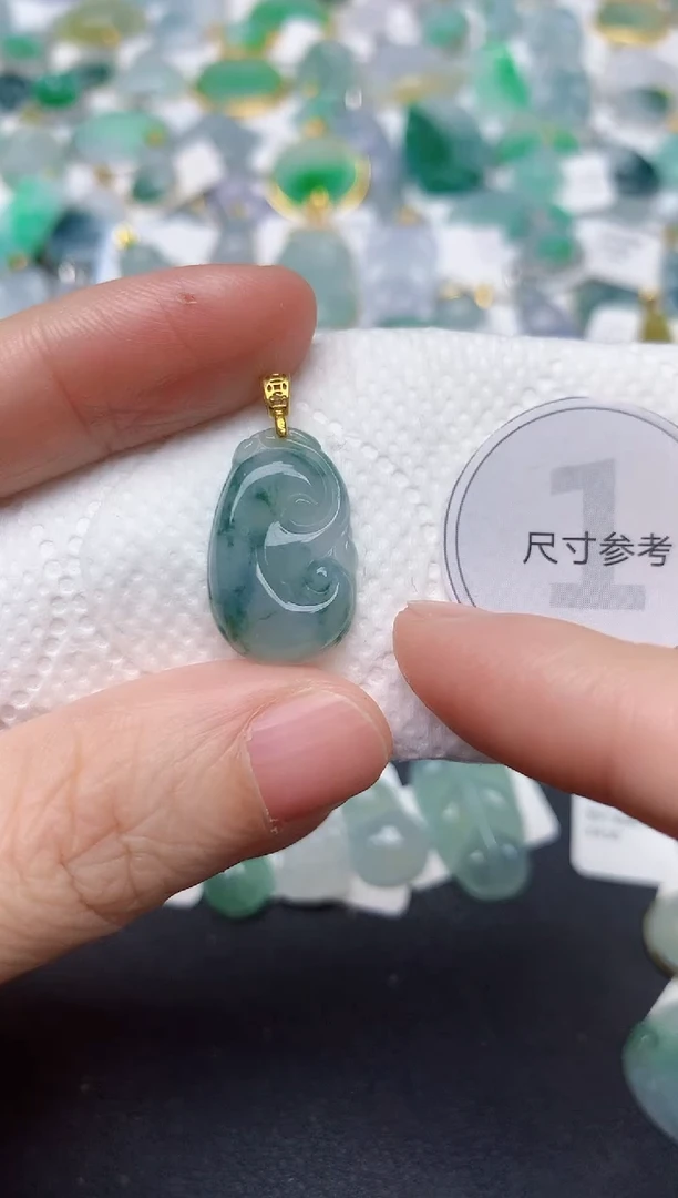 颈饰未镶嵌翡翠天然缅甸A货翡翠